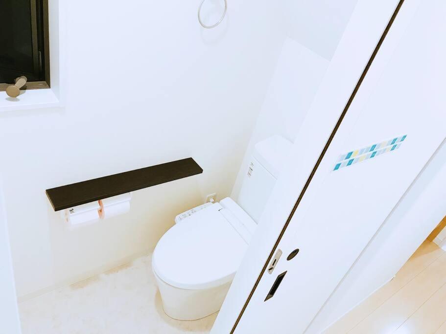 Apartemen Spacious 120m2/4 Bedrooms/2 Toilets/free Parking *