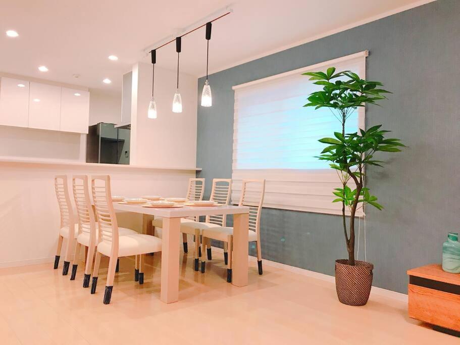 Apartemen Spacious 120m2/4 Bedrooms/2 Toilets/free Parking